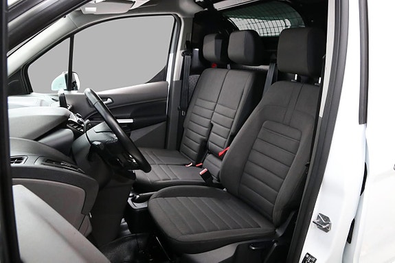Ford Transit Connect 12 of 26
