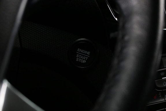 Ford Transit Connect 17 of 26