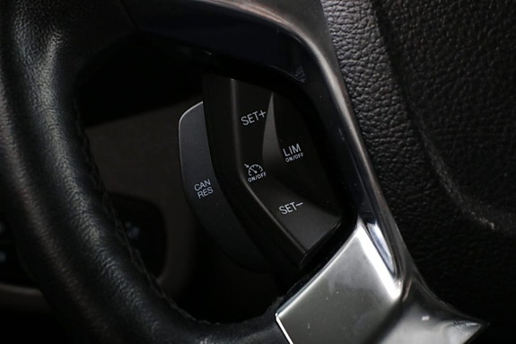 Ford Transit Connect 16 of 26