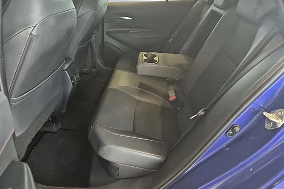 Toyota Corolla 16 of 27