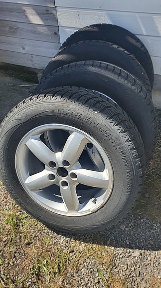Hyundai Santa Fe 3 of 5