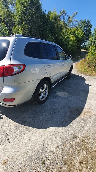 Hyundai Santa Fe 25 of 30