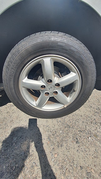 Hyundai Santa Fe 28 of 30