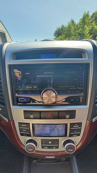Hyundai Santa Fe 2 of 5