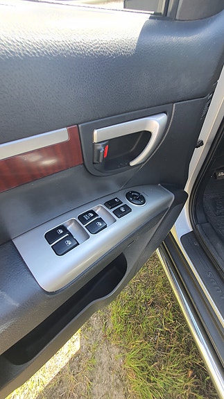 Hyundai Santa Fe 10 of 30