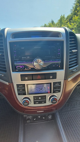 Hyundai Santa Fe 8 of 30