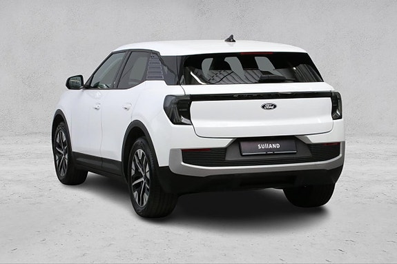 Ford Explorer 3 of 25