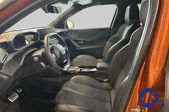 Peugeot e-2008 11 of 16