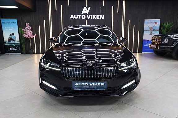 Skoda Superb 3 of 5