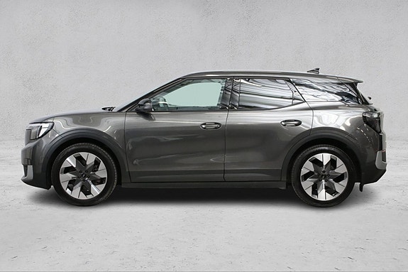Ford Explorer 2 of 27