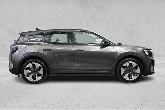 Ford Explorer 6 of 27