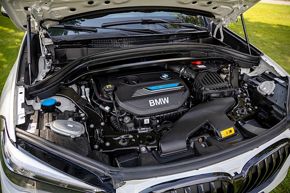 BMW X1 3 of 5