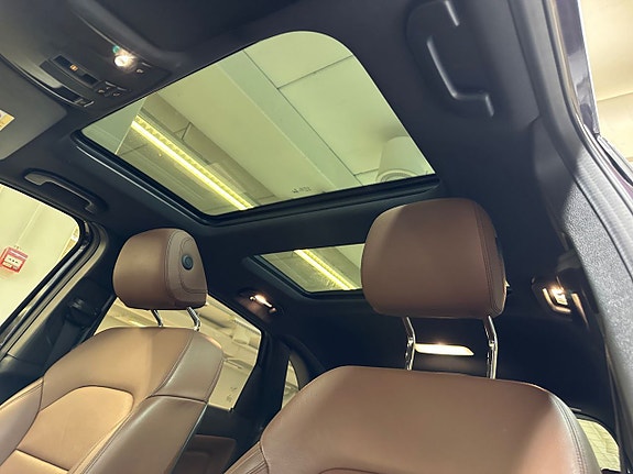Mercedes-Benz B180 11 of 30