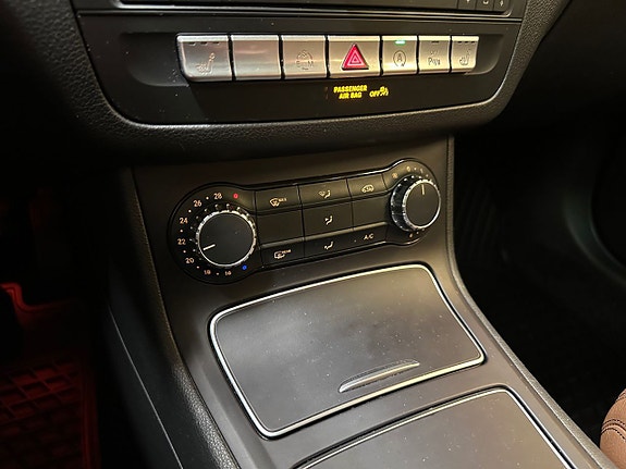 Mercedes-Benz B180 29 of 30