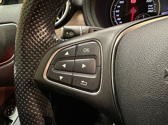 Mercedes-Benz B180 15 of 30
