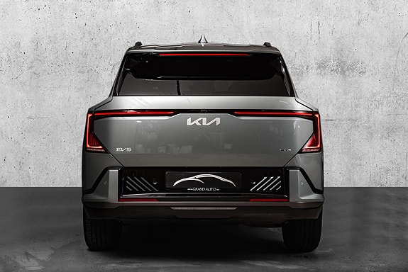 Kia EV5 4 of 26