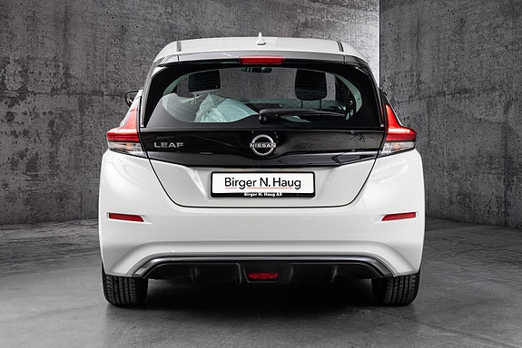 Nissan Leaf 5 of 5