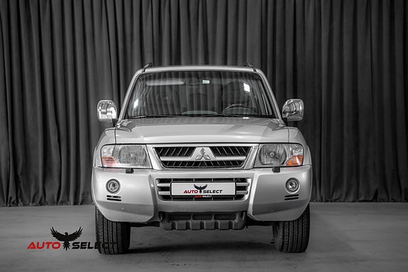 Mitsubishi Pajero 5 of 30