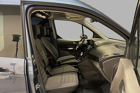 Ford Transit Connect 13 of 20