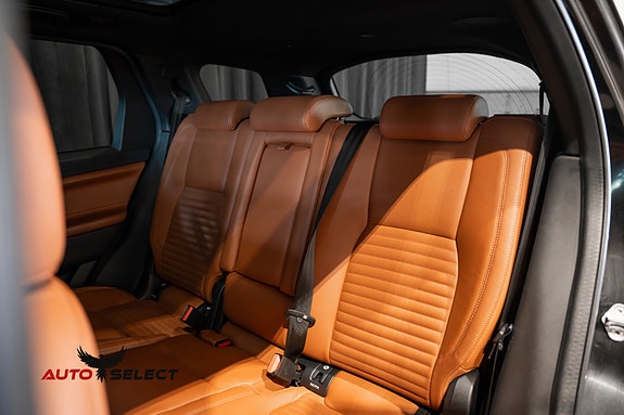 Land Rover Discovery Sport 25 of 30