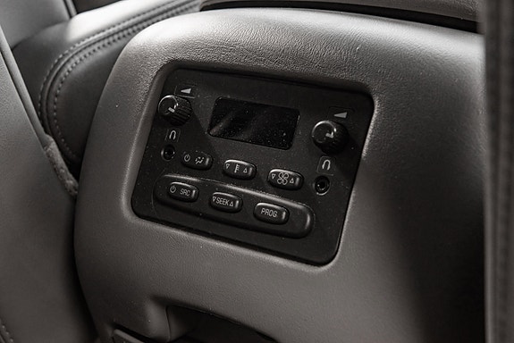 Chevrolet Tahoe 22 of 30