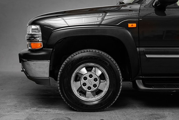 Chevrolet Tahoe 11 of 30