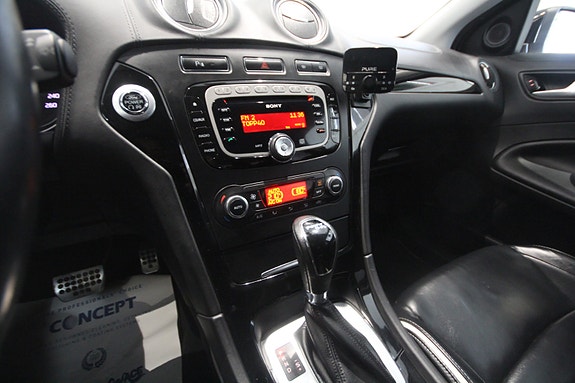 Ford Mondeo 17 of 20