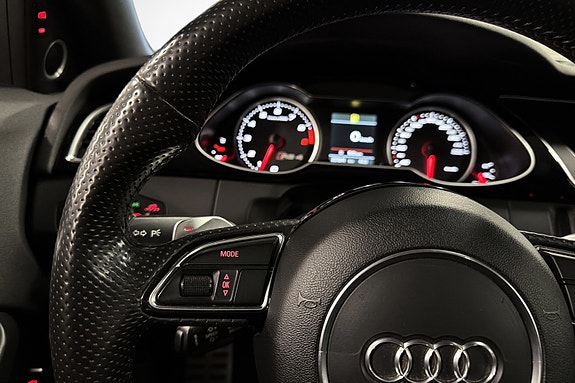 Audi RS4 22 of 30
