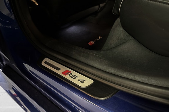 Audi RS4 16 of 30