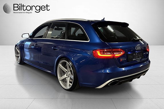 Audi RS4 7 of 30