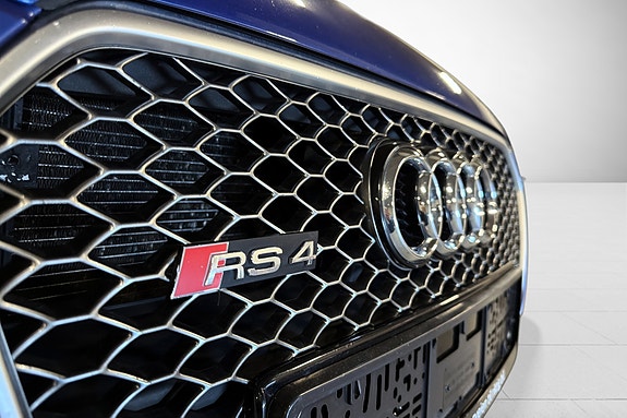 Audi RS4 10 of 30