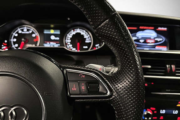 Audi RS4 23 of 30