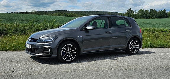 Volkswagen Golf VII 3 of 5