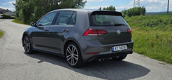 Volkswagen Golf VII 5 of 5