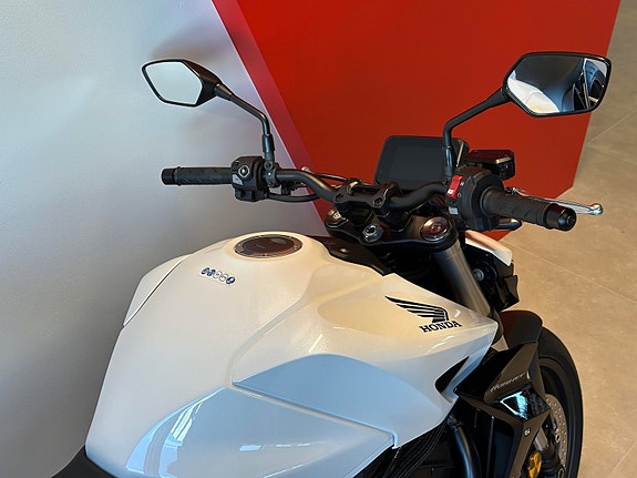 Honda CB1000 Hornet - Kampanje! Spar kr. 20.890, - inkludert gratis klargjøring! 3 of 8