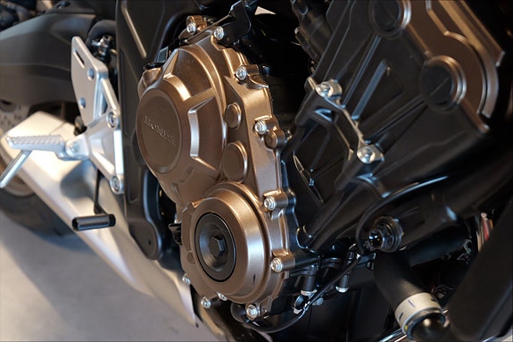 Honda CB650R - Kampanje! Kampanje! Få med 5.000,- i utstyr 7 of 15