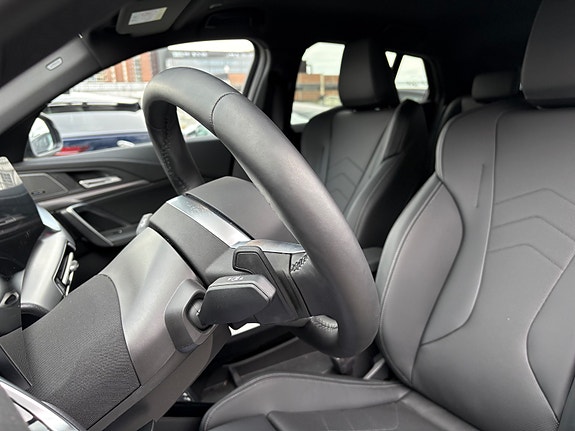 BMW iX2 17 of 30