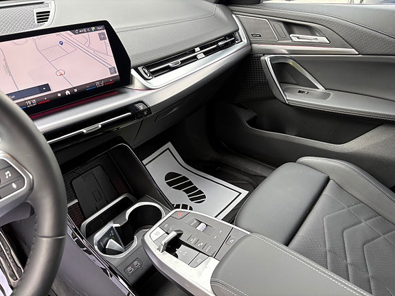 BMW iX2 21 of 30