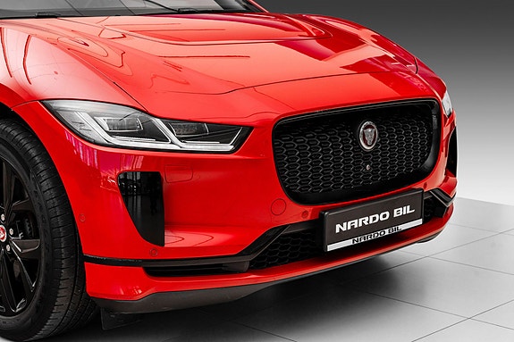 Jaguar I-PACE 2 of 5
