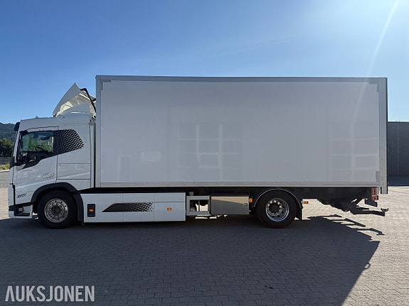 Volvo FM Electric 3 of 5