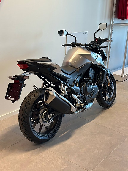 Honda CB750 HORNET - Kampanje! Få med 5.000,- i ekstrautstyr eller kjøreutstyr 8 of 8
