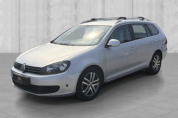 Volkswagen Golf 3 of 5