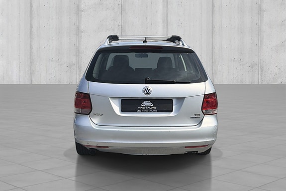 Volkswagen Golf 5 of 5