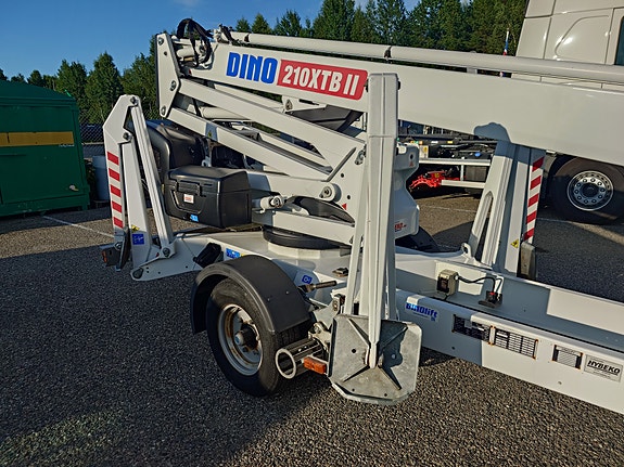 Dino 210 XTB II 3 of 30