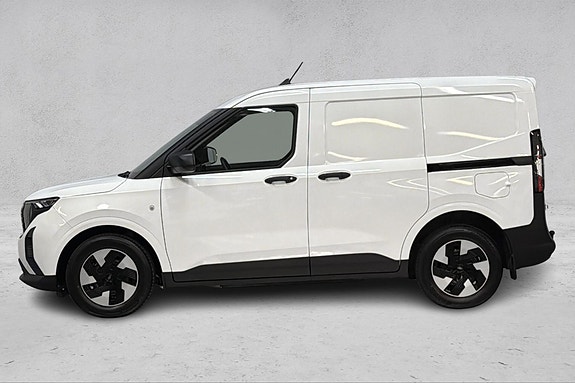 Ford E-Transit Courier 2 of 5