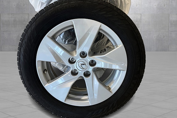 Lexus UX300e 20 of 20