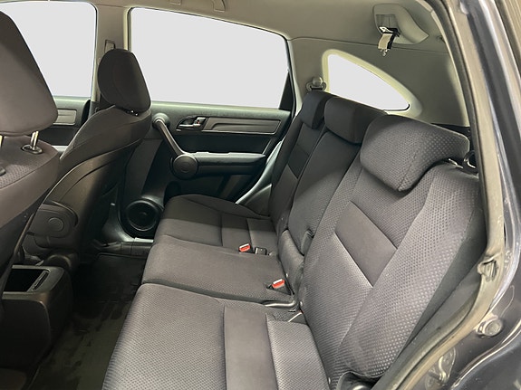 Honda CR-V 16 of 30