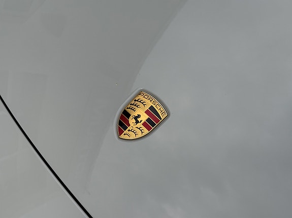 Porsche Taycan Cross Turismo 7 of 30