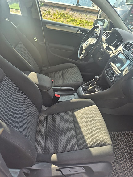 Volkswagen Golf VI 9 of 19