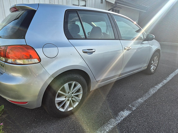 Volkswagen Golf VI 17 of 19